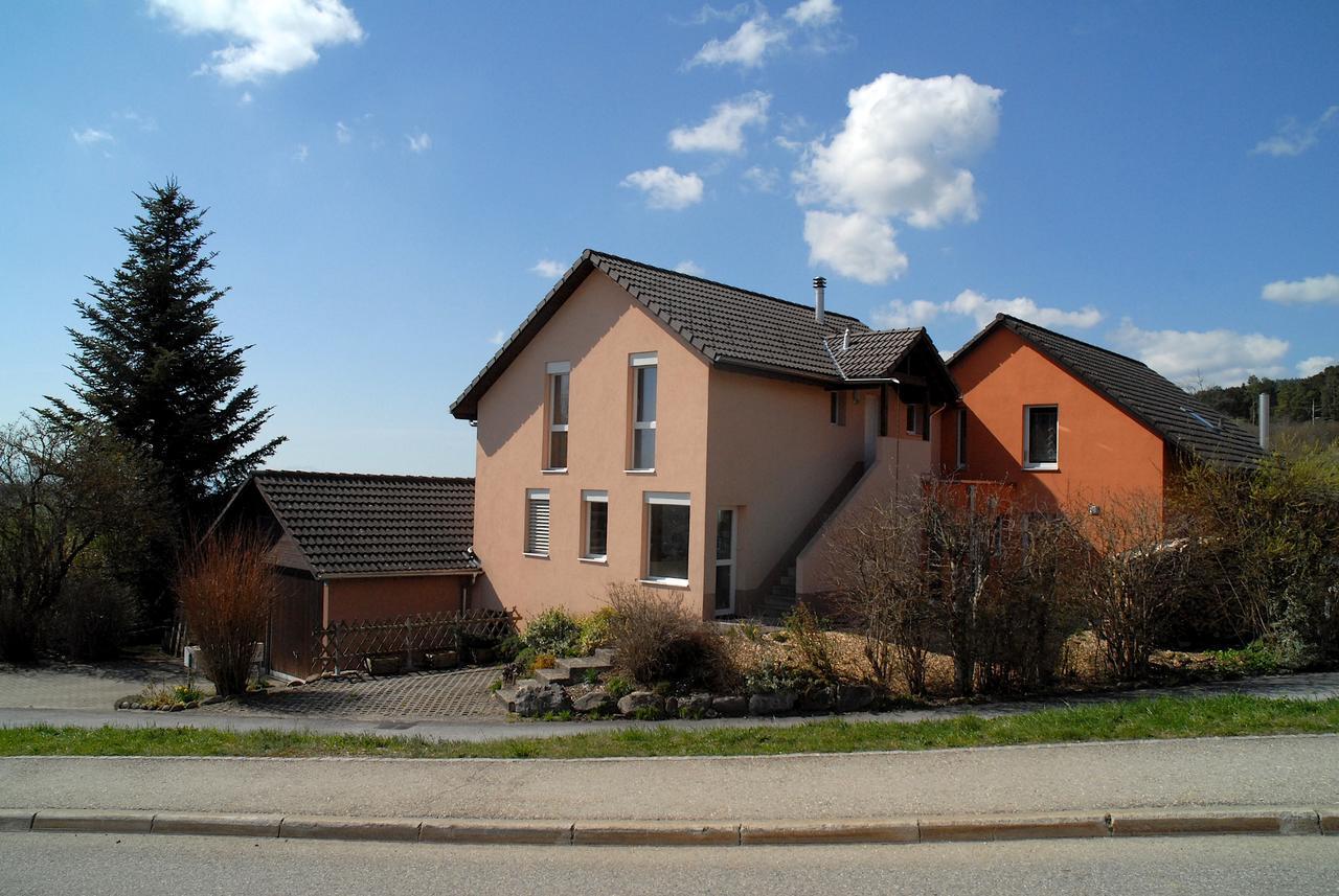 Appartment Aux Lilas Les Geneveys-sur-Coffrane Exterior photo