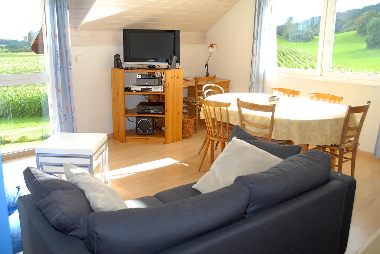 Appartment Aux Lilas Les Geneveys-sur-Coffrane Exterior photo