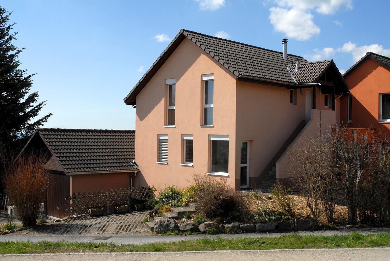 Appartment Aux Lilas Les Geneveys-sur-Coffrane Exterior photo